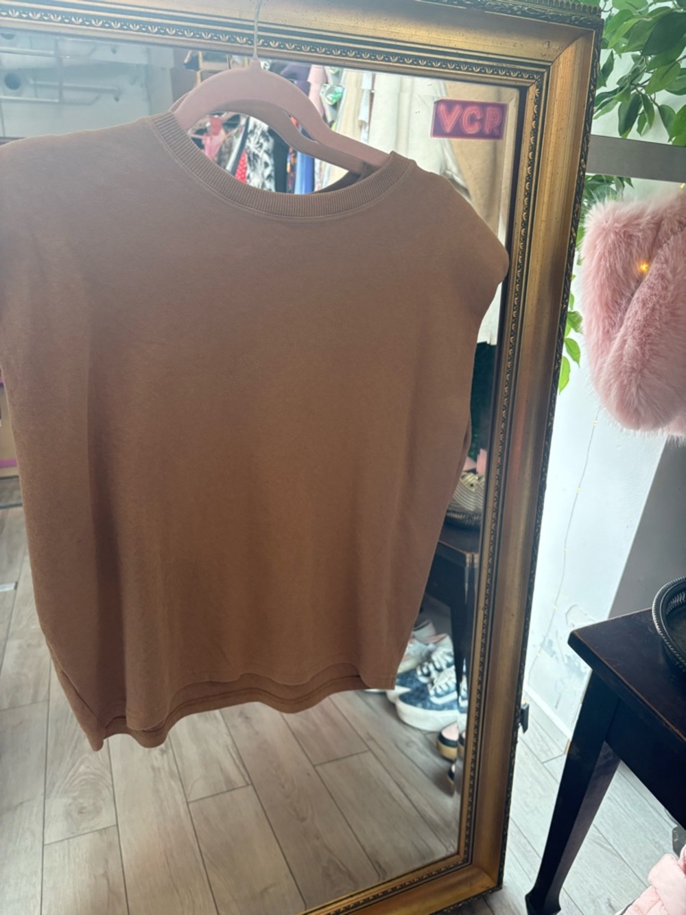 moodie Sleeveless Crewneck Tank Top in Brown